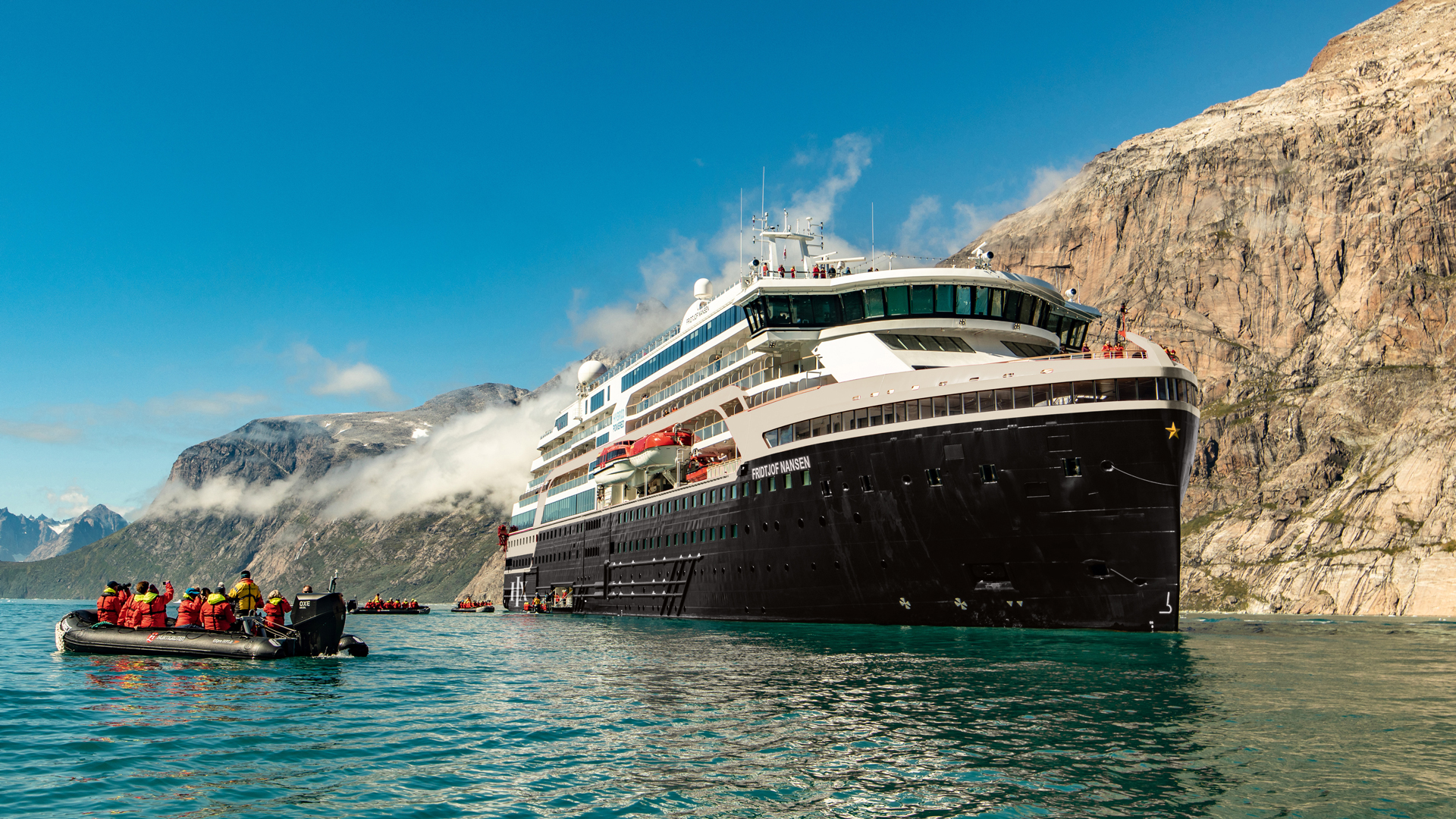 Highlights of Antarctica Expedition Cruise – HX Hurtigruten Expeditions